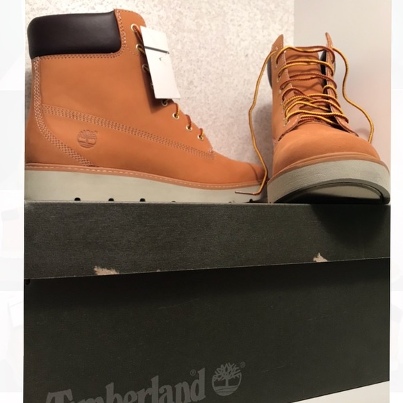 Women’s Timberland Boots - Picture 7 of 8